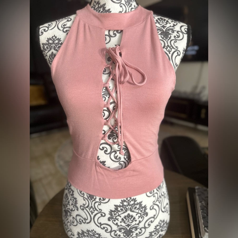 Papaya Dusty Pink Lace-Up Crop Top